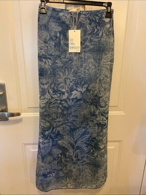 💙Blue Floral Maxi Skirt💙